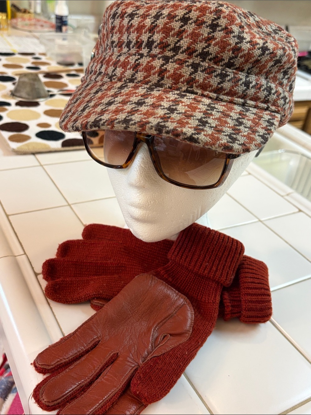 “Roxy” Houndstooth Newsboy Cap in Rust, Brown & Grey - PLUS matching Gloves